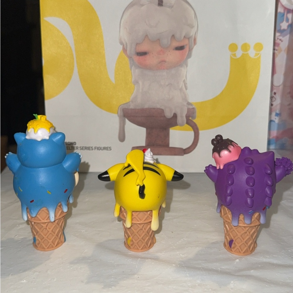 Pokemon Ice & Hello Kitty Cream Cone Figures - Orange, Blue, Yellow - Picture 4 of 7
